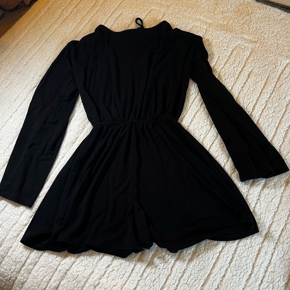 Lulus Romper‎ Women's XS Long Sleeve Open Back Short Romper Black NWOT